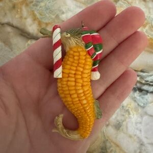 Enesco - Home Grown - Christmas Seahorse Ornament